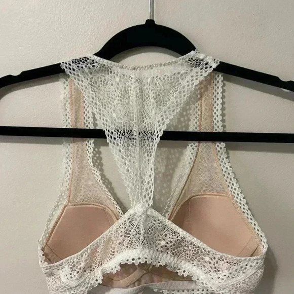 Victoria secret white lace  padded bralette XS - Picture 4 of 5